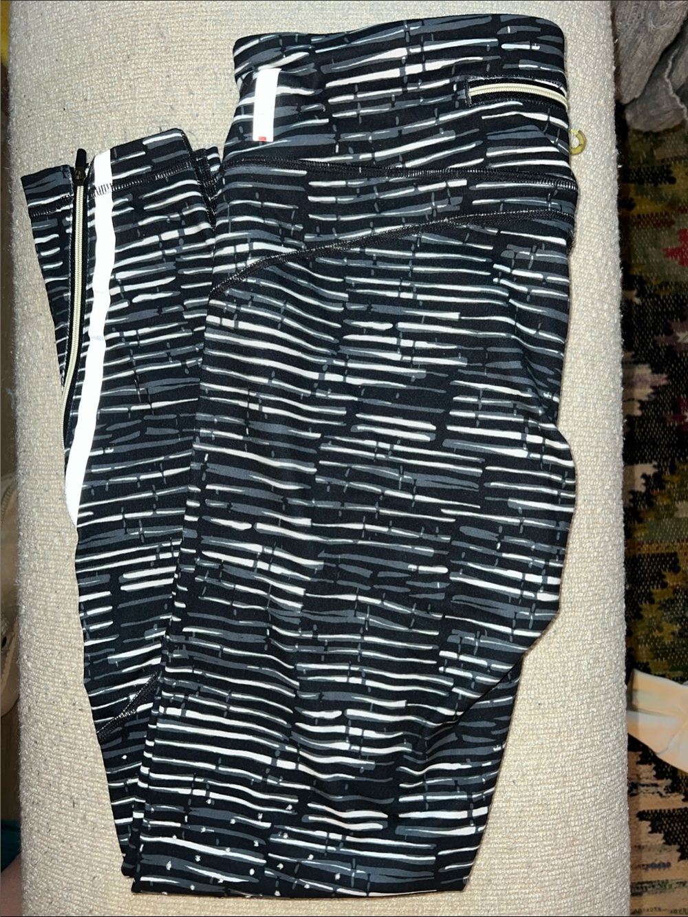 Zella Women’s Black & White Patterned Active Leggings with Zipper Detail